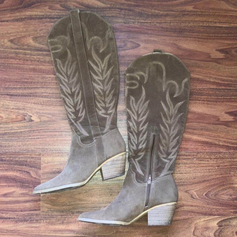 Knee High Cowboy Boots SZ 9